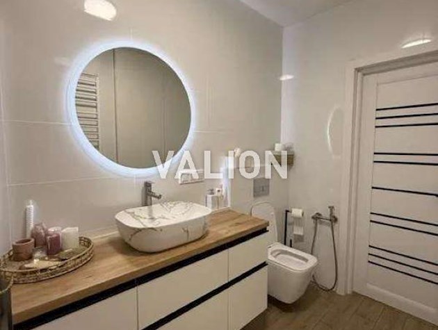 Продаж 1-к квартири вул. Євгена Сверстюка 4