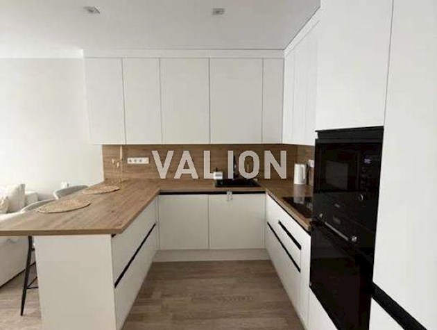 Продаж 1-к квартири вул. Євгена Сверстюка 4