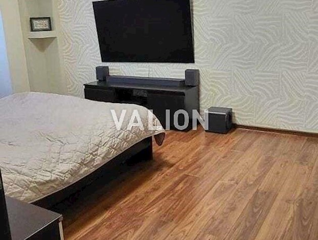 Продаж 3-к кварири вул. Хорольська 3