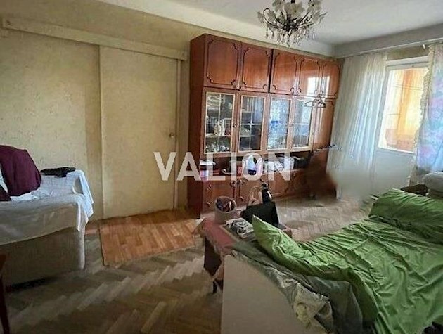 Продаж 2-к квартири вул. Дмитра Луценка 8