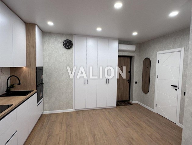 Продажа 1 комнатной 43 м2 Александра Олеся 27а Варшавский 3