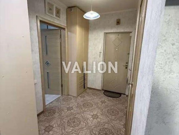 Продаж 1-к квартири просп. Романа Шухевича 14а