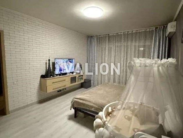 Продаж 1-к квартири просп. Романа Шухевича 14а