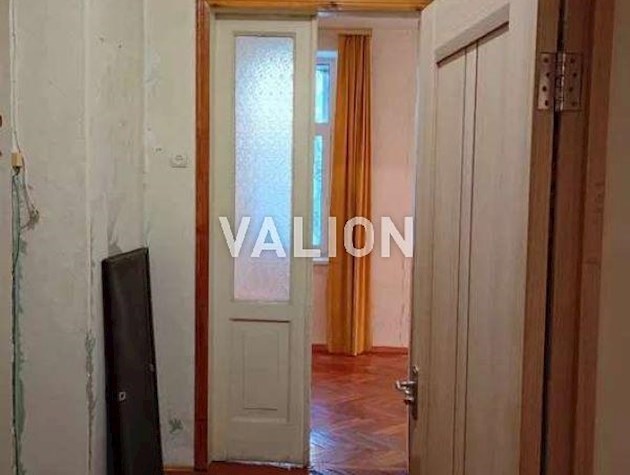 Продаж 2-к квартири вул. Шовковична 21