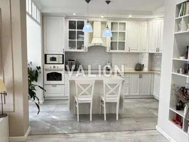 Продажа 3-к квартири ул. Ревуцкого 7в