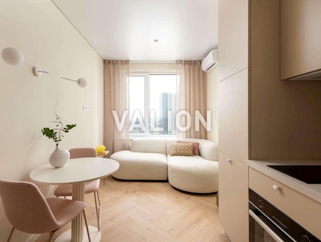 Продам просторную 1 комнатную квартиру в ЖК Метрополис улица Заболотного 1Б метро Теремки Голосеевский район Правый берег