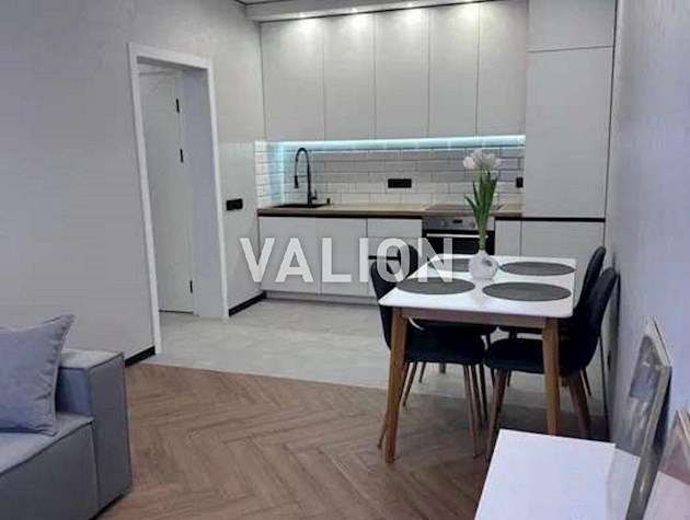 Продажа 2-к квартира ул. Михаила Максимовича 26в