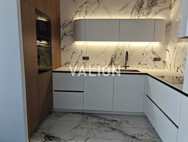 Продається 3 кімнатна квартира 87 кв. м по вул. Гліба Бабіча, 8г. ЖК Причал 8.