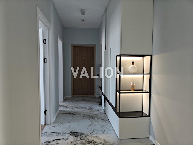 Продається 3 кімнатна квартира 87 кв. м по вул. Гліба Бабіча, 8г. ЖК Причал 8.