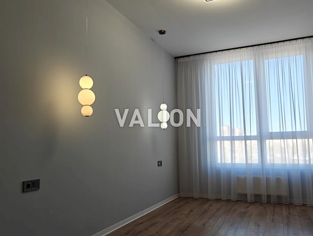 Продається 3 кімнатна квартира 87 кв. м по вул. Гліба Бабіча, 8г. ЖК Причал 8.