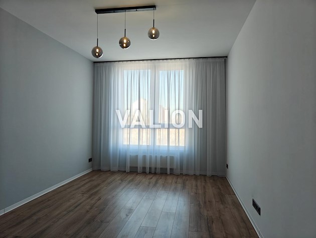 Продається 3 кімнатна квартира 87 кв. м по вул. Гліба Бабіча, 8г. ЖК Причал 8.