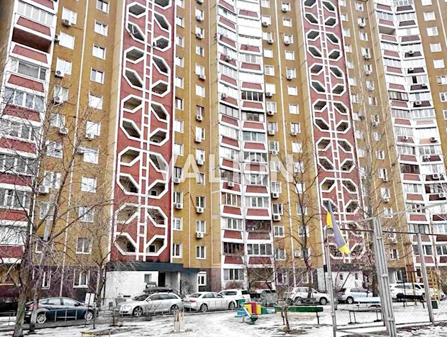 Продаж 3к.квартири Анни Ахматової 43, Осокорки