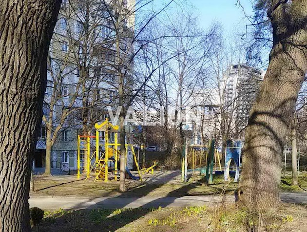 Продаж 4-х кімнатної квартири по вул.Васкула Ореста 44/50