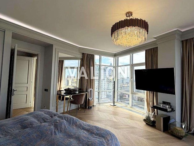 Продаж 3-к квартири вул. Січових Стрільців 44а