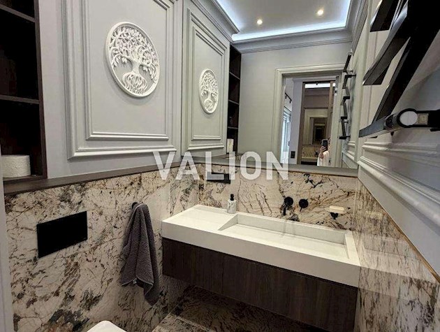 Продаж 3-к квартири вул. Січових Стрільців 44а