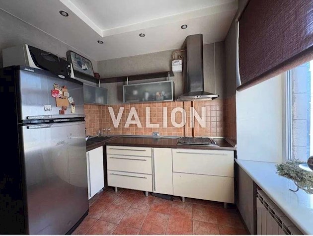 Продаж 2 кімнатної картири в центрі вул. Велика Васильківська 111/113