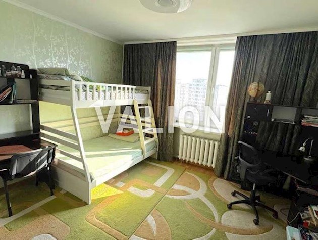 Продажа 3-к квартиры ул. Елены Пчелки 2