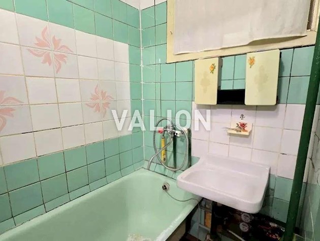 Продаж 2-к квартири вул. Тулузи 22