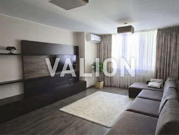 Продажа 3-к квартиры ул. Ахматовой 30