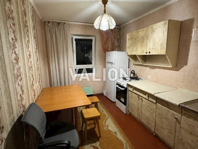 Продажа 1 конатной квартиры 40 кв.м., ул.Академика Ефремова (Уборевича) 7, метро Академгородок