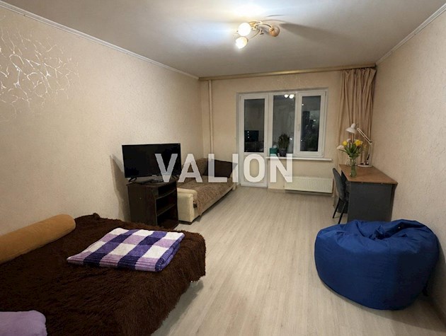 Продажа 1 конатной квартиры 40 кв.м., ул.Академика Ефремова (Уборевича) 7, метро Академгородок