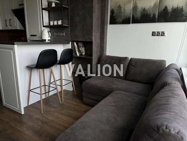 Продаж 1-к кварти вул. Юнацька 1