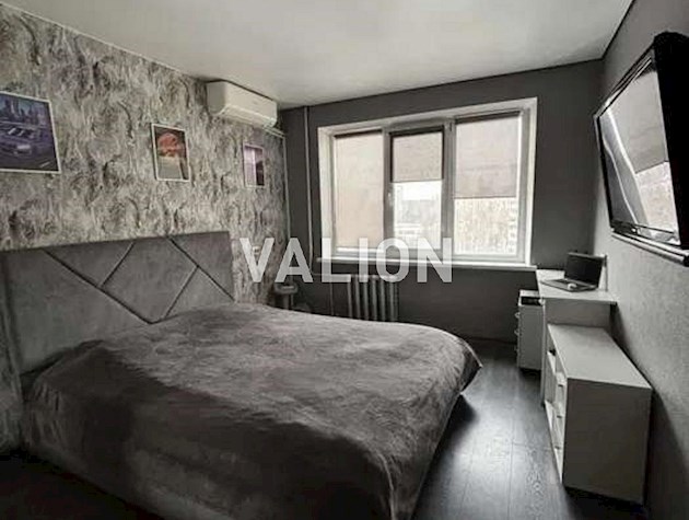 Продажа 3-к квартиры ул. Академика Булаховского 38