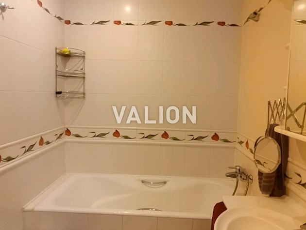 Продаж 3-х кімнатної квартири, Святошинський район, вул. Хмельницька, 10.