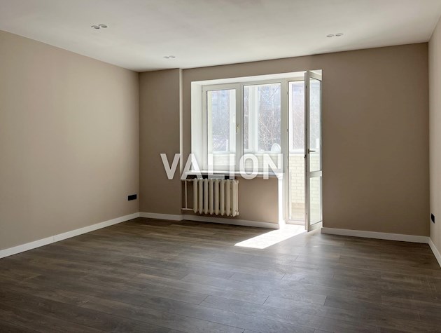 Продаж 2-кімнатної квартири за адресою вул. Миколи Голего, 5 в Солом’янському районі.