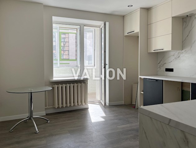 Продаж 2-кімнатної квартири за адресою вул. Миколи Голего, 5 в Солом’янському районі.