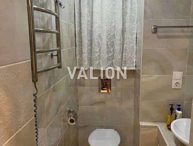 Продаж 2-к квартири просп. Соборності 30