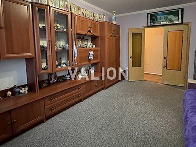 Продаж 3- кімнатної квартири за адресою вул. Тетяни Яблонської,1в Солом’янському районі.