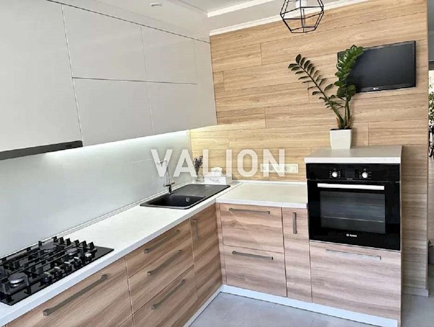 Продам 3к квартиру з ремонтом, Оболонь, вул. О. Архіпенка 10б