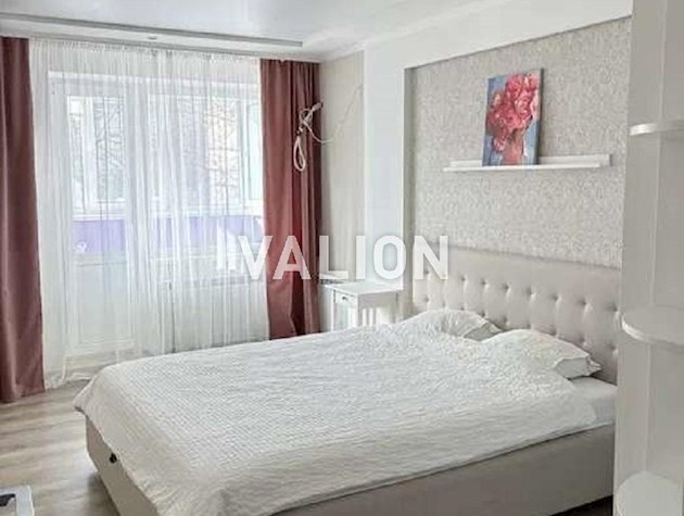 Продам 3к квартиру з ремонтом, Оболонь, вул. О. Архіпенка 10б