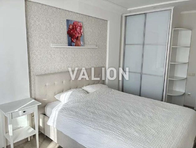 Продам 3к квартиру з ремонтом, Оболонь, вул. О. Архіпенка 10б