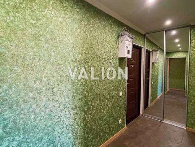 Продаж 3-к квартири вул. Юрія Шумського 10