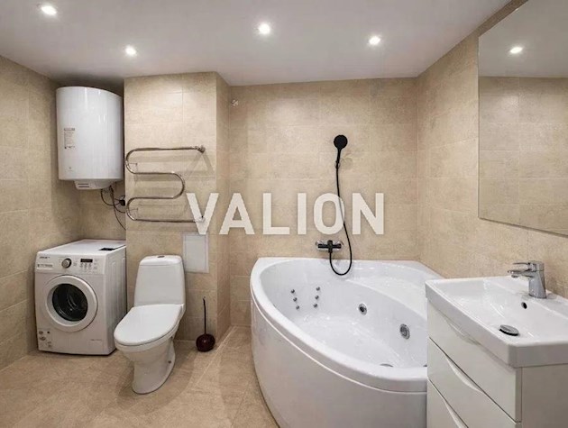 Продаж 3-к квартири вул. Юрія Шумського 10