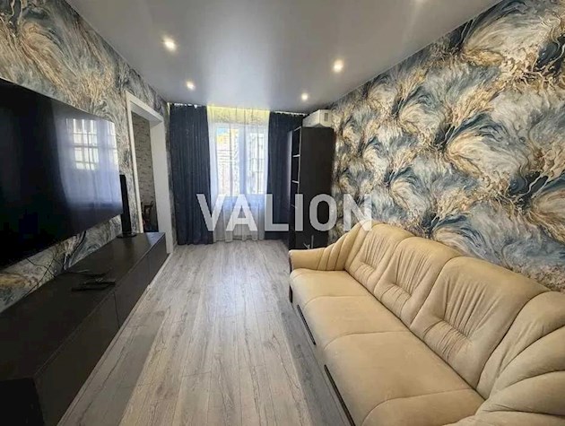 Продаж 3-к квартири вул. Юрія Шумського 10