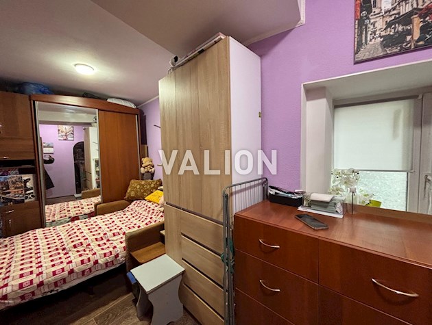 Продам 2 комнатную квартиру в Центре Б.Житомирская 13