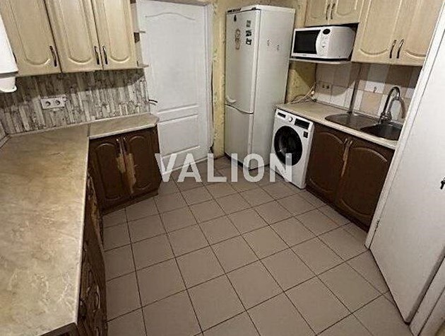 Продам 2 комнатную квартиру в Центре Б.Житомирская 13