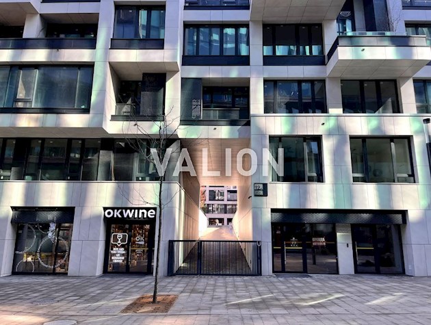 Продажа 1-к квартиры ул. Гарета Джонса 12а