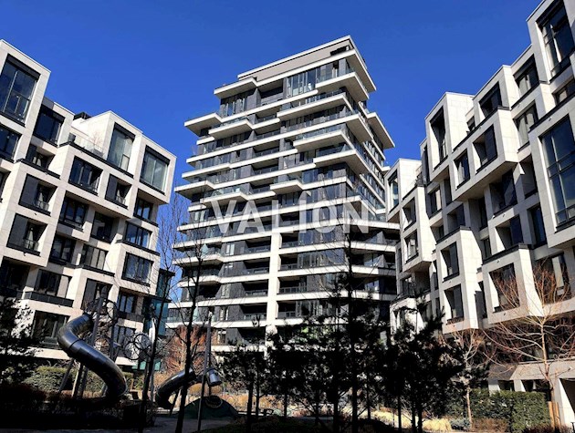 Продажа 1-к квартиры ул. Гарета Джонса 12а