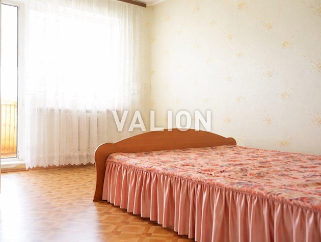 3-кімнатну квартиру 70 м² вул. Світлицького 28