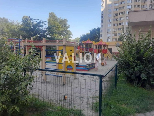 Голосїівський р-н ЖК 4 сезони Продажа 3-к квартиры пл.101кв.м