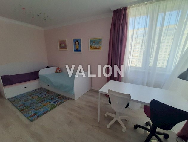 Голосїівський р-н ЖК 4 сезони Продажа 3-к квартиры пл.101кв.м