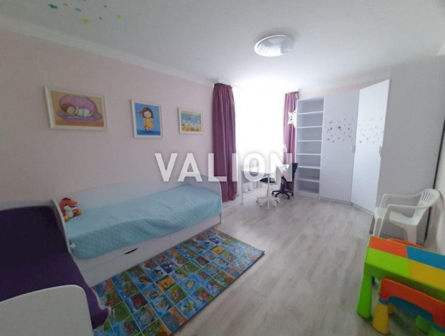 Голосїівський р-н ЖК 4 сезони Продажа 3-к квартиры пл.101кв.м