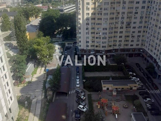 Голосїівський р-н ЖК 4 сезони Продажа 3-к квартиры пл.101кв.м