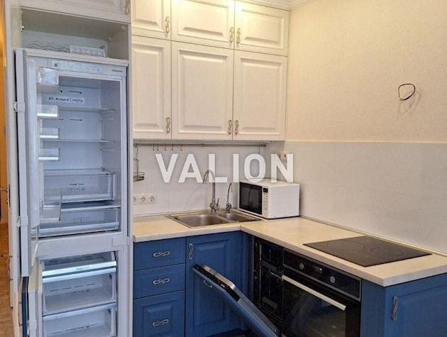 Голосїівський р-н ЖК 4 сезони Продажа 3-к квартиры пл.101кв.м