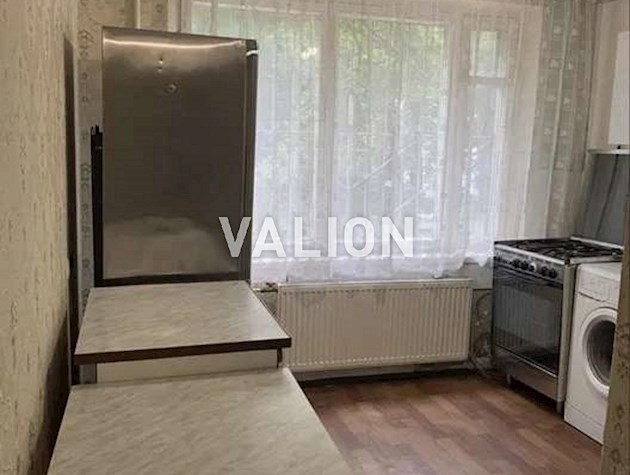 Продажа 3к квартиры по адресу ул. Бакинская, 37 в Шевченковском районе.