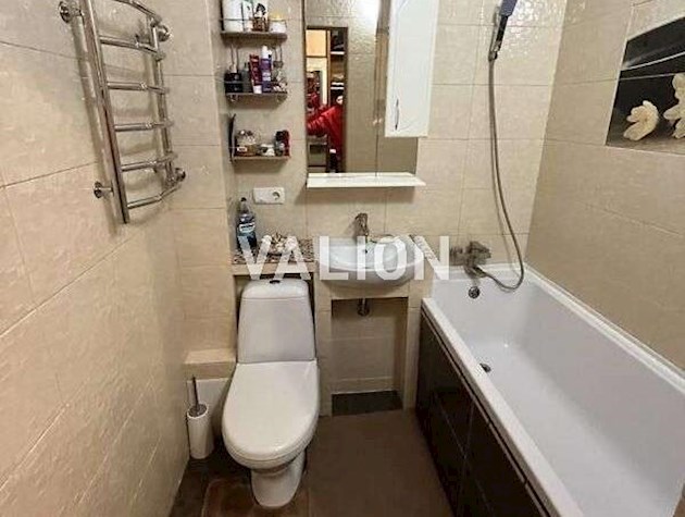 Продаж 1-к квартири вул. Бориспільська 3б